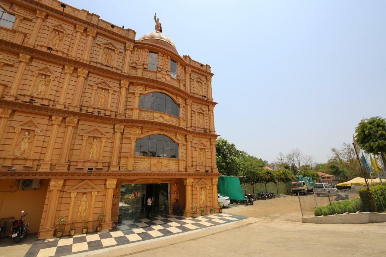 Oyo 38414 Rain Basera Resort Jabalpur Exterior photo